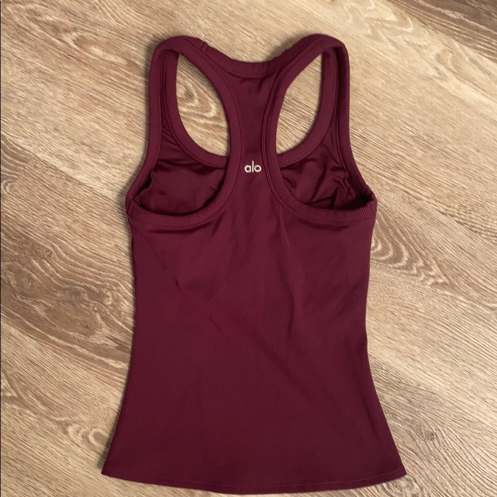 Like new Alo Yoga PlumTank Top XS